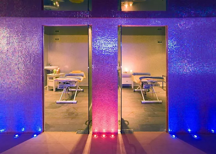 帕斯加酒店spa别墅 4* 霍兹纳约